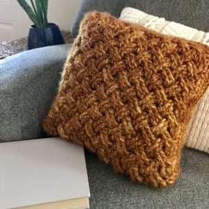 The Griffin Pillow | Celtic Weave Stitch – Premium Crochet Pattern