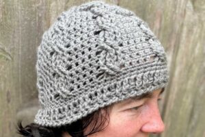 Cozy Cabled Beanie Hat – FREE Crochet Pattern