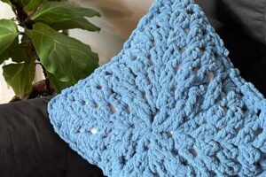 Cabled Granny Pillow | Crochet Pattern using Bernat Blanket Yarn