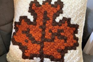 Autumn Leaf C2C Pillow – Premium Crochet Pattern for Fall Home Decor
