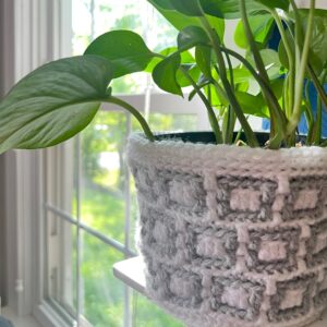 Mosaic Squares Plant Pot Cover – Overlay Mosaic Crochet Pattern – Free Chart