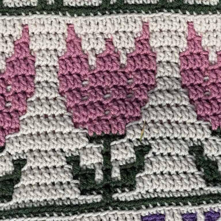 https://juniperandoakes.com/blog/mosaic-crochet-tulips-pattern/