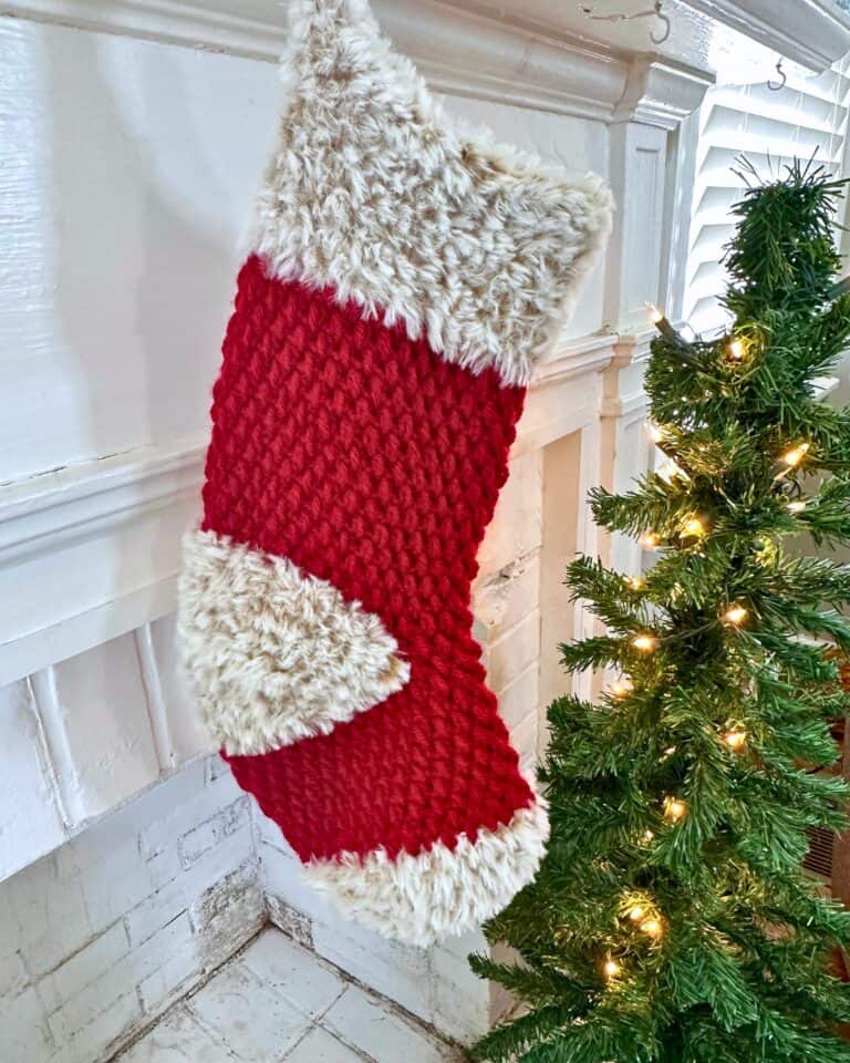 Soft & Fluffy Faux Fur Crochet Christmas Stocking - Free Pattern ...